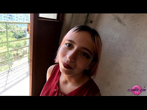 ❤️ Estudiante Sensual chupa a un extraño en el Outback - Cum en su cara Porno en es.xinwen1288.top ❌️
